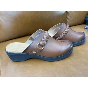 Easy Spirit Penelope Clogs Women 9 M Brown Excellent Braided Leather Mules